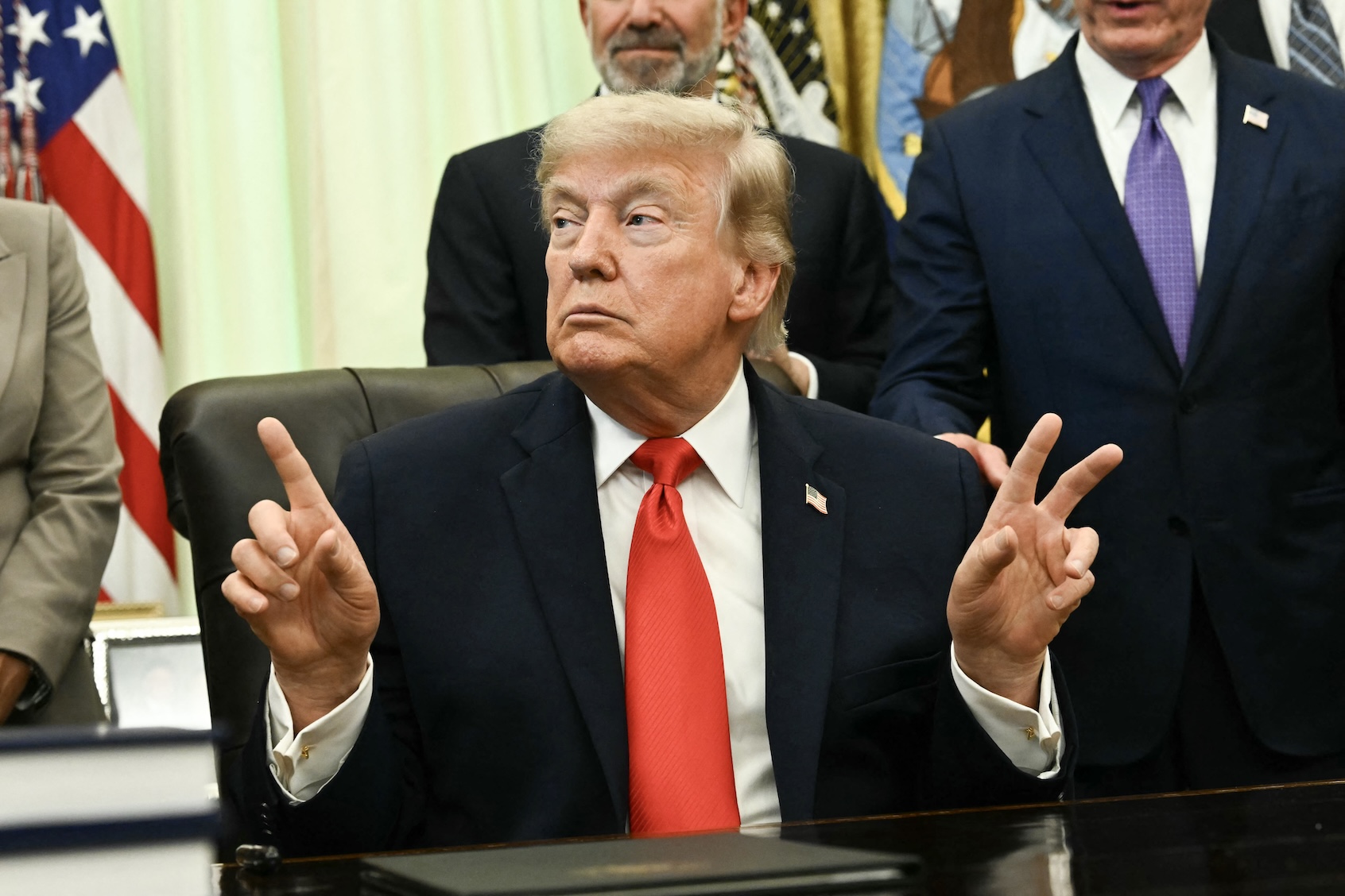 “Let the oil flow!”: Trump announces Iran-US ceasefire deal