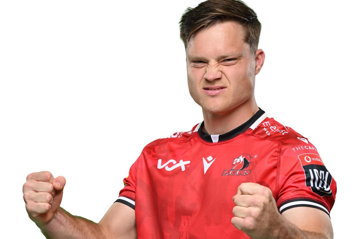Rassie Erasmus picks Paarl Boys’ High old boy in unfamiliar flyhalf jersey