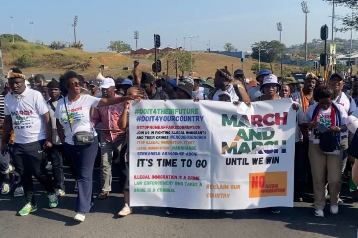 Protesters warn landlords of arrest over foreign tuckshop tenants