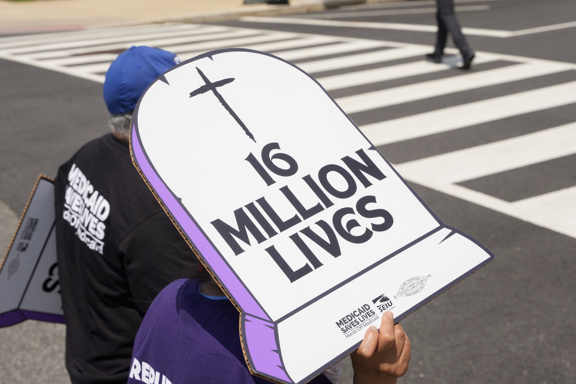 Senate Democrats Rally Against Pro-Institutionalization DOJ Memo