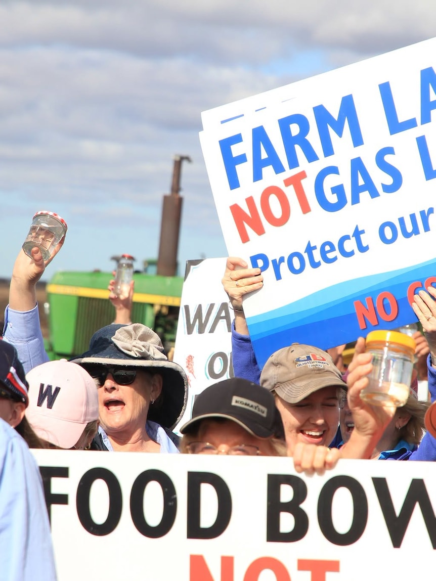 Farmers claim partial victory after government backflips on gas