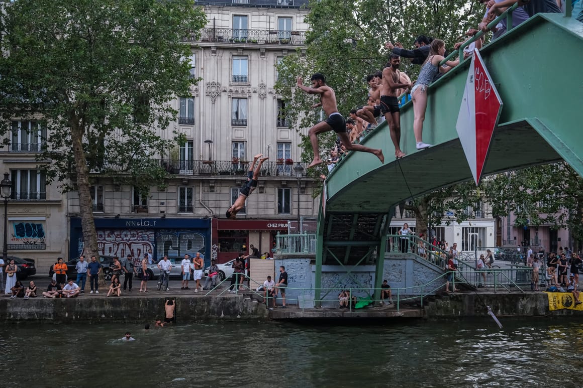 About 1,000 deaths in France attributable to heat wave