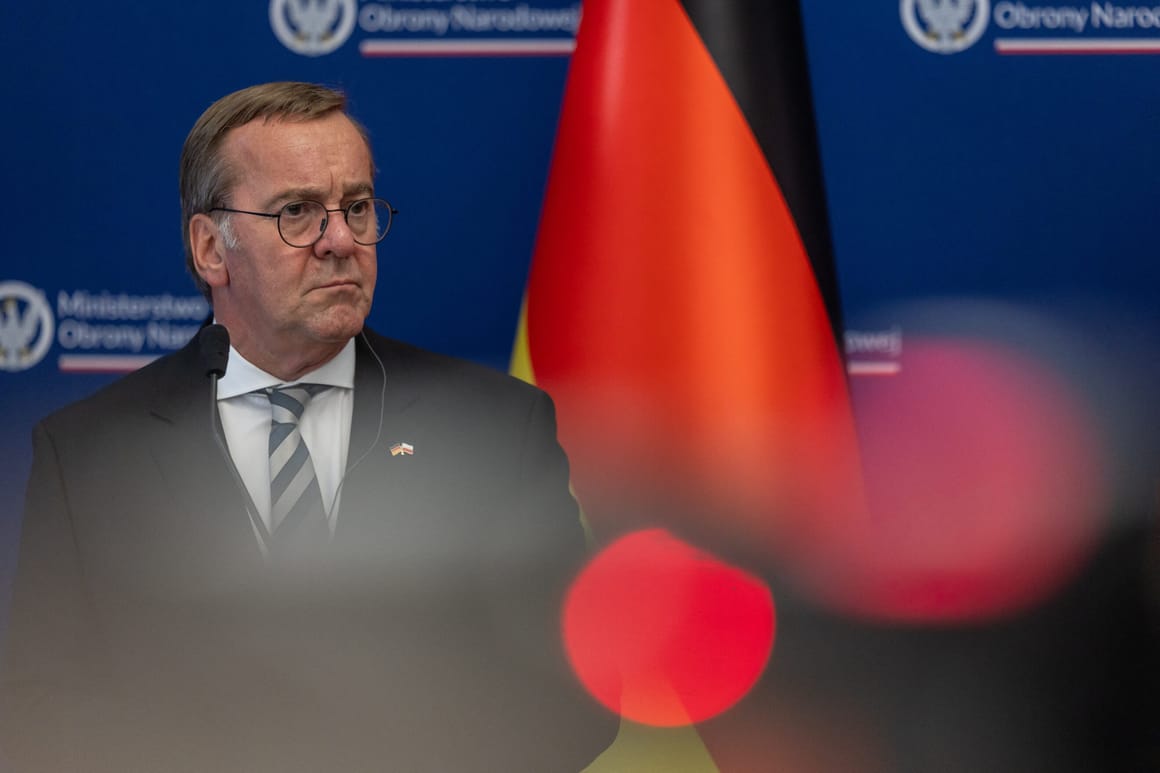 German defense chief opposes sharing intel with AfD ministers