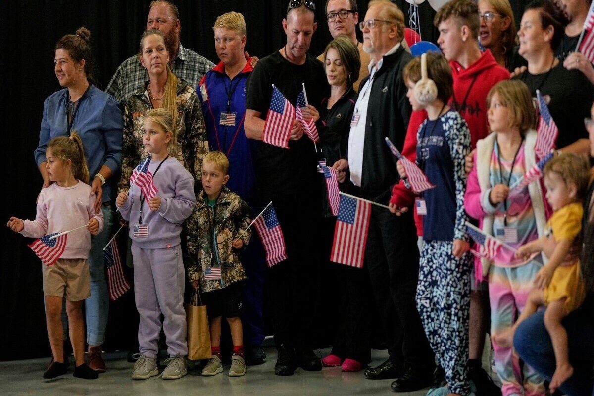 African analyst questions reported US welcome bags for white South African refugees