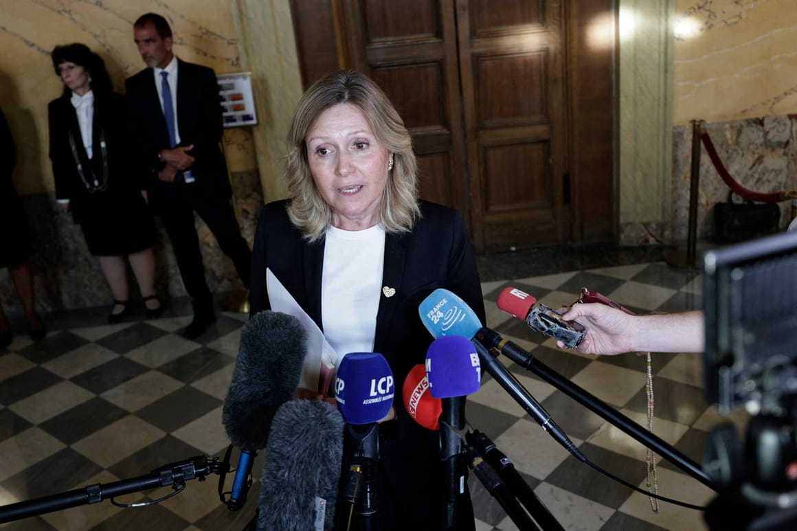 French parliament legalizes assisted dying