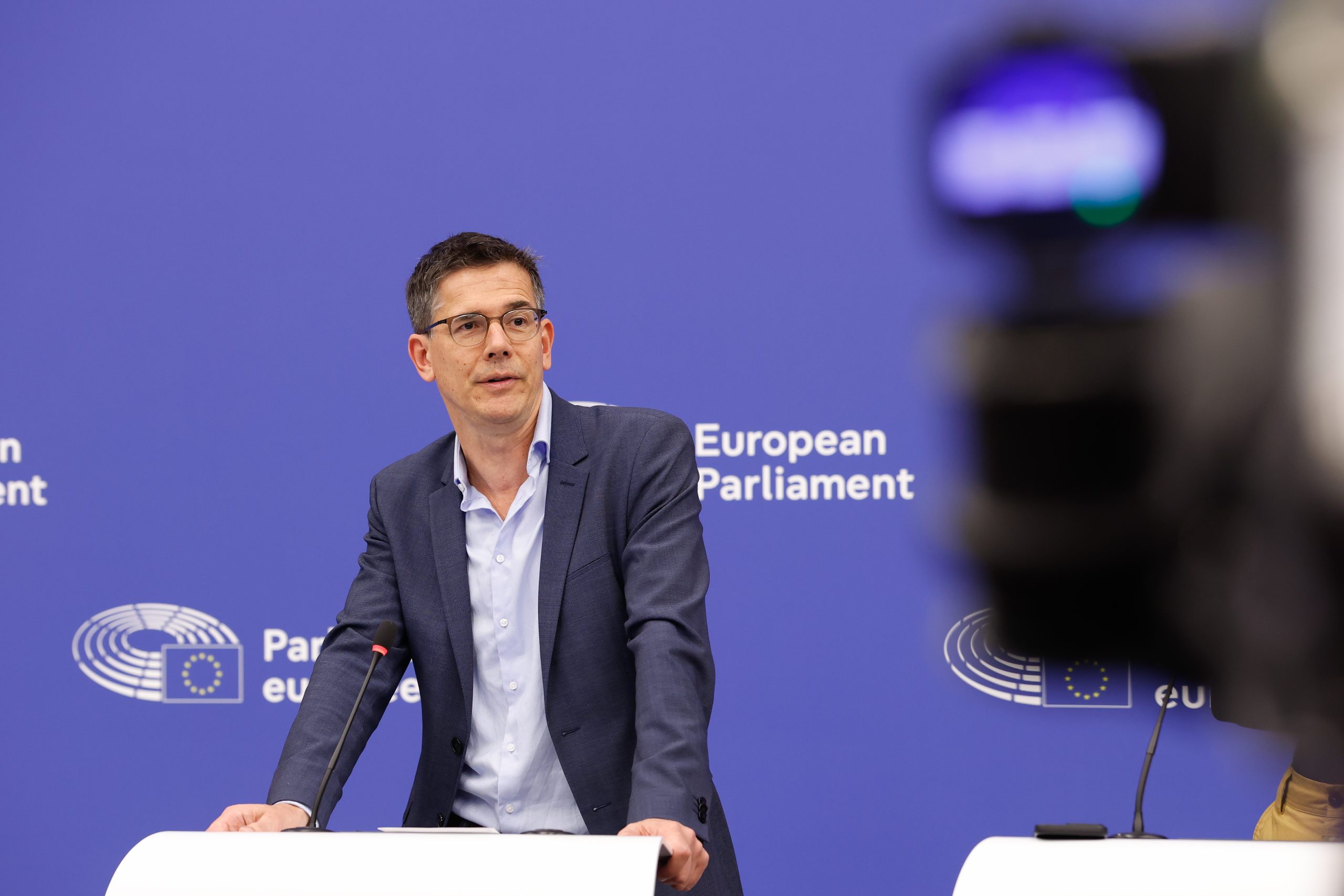 5 midterm reshuffle headaches MEPs can’t escape this summer