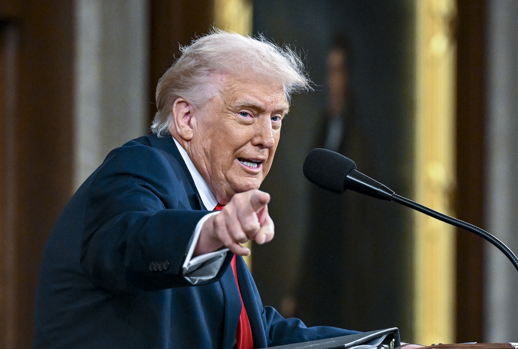 “No president is above the law”: Ex-Judges, legal scholars sound off on Trump’s “contempt” of courts