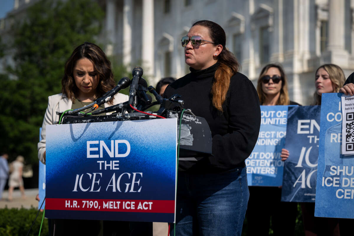 People Keep Dying in ICE Custody. 13 Dems Back a Bill to Abolish the Agency.