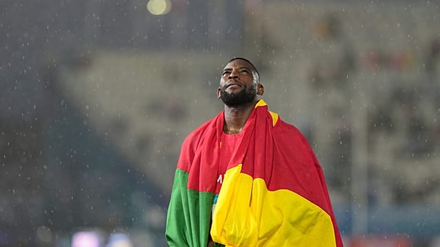 Cameroon’s Emmanuel Eseme sprints to 100m gold at Commonwealth Games
