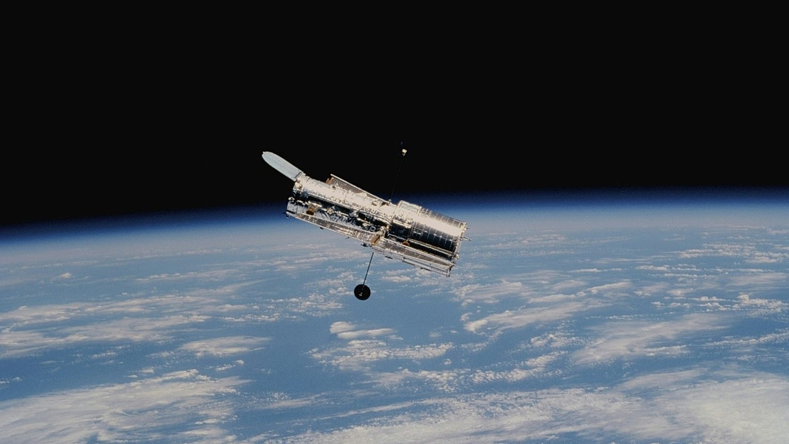 Spanish invisible shield that saves satellites from irreparable failure