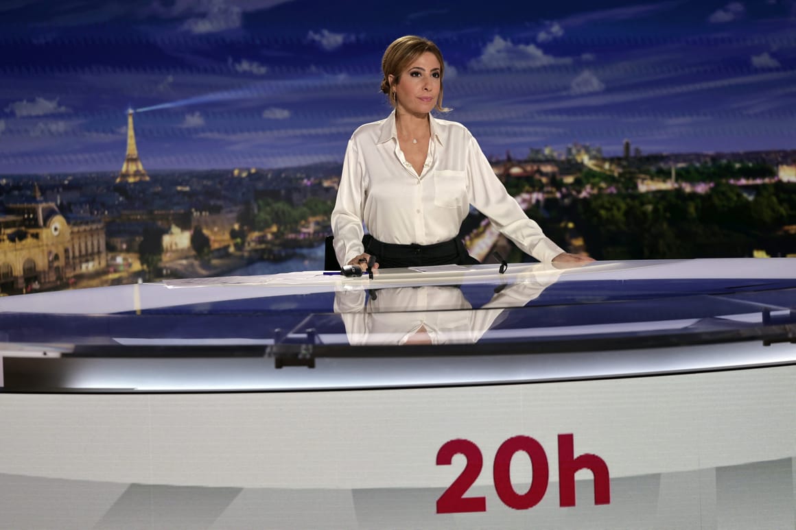 Star news anchor steps down as her partner launches French presidential bid