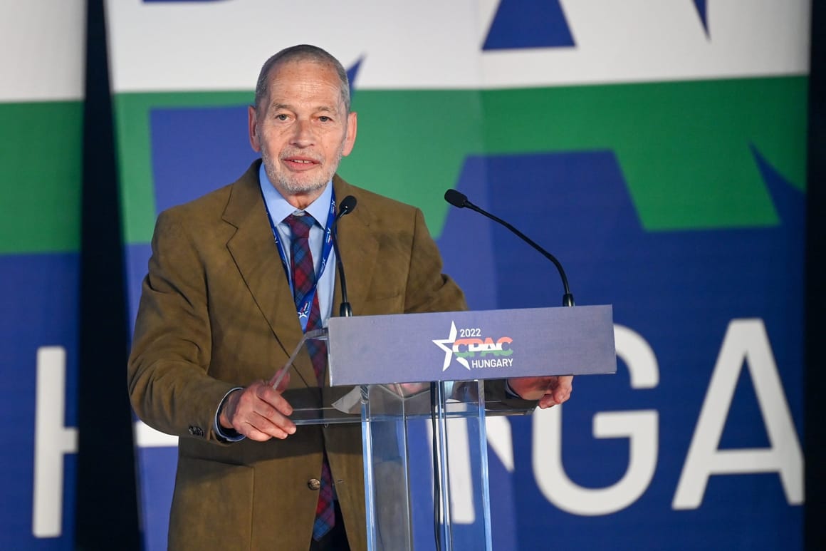 Boss of Orbán-backed MCC Brussels quits, saying staff have not been paid