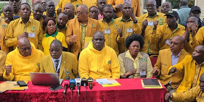 Teachers Threaten Fresh Strike Over Alleged Intimidation of School Principal
