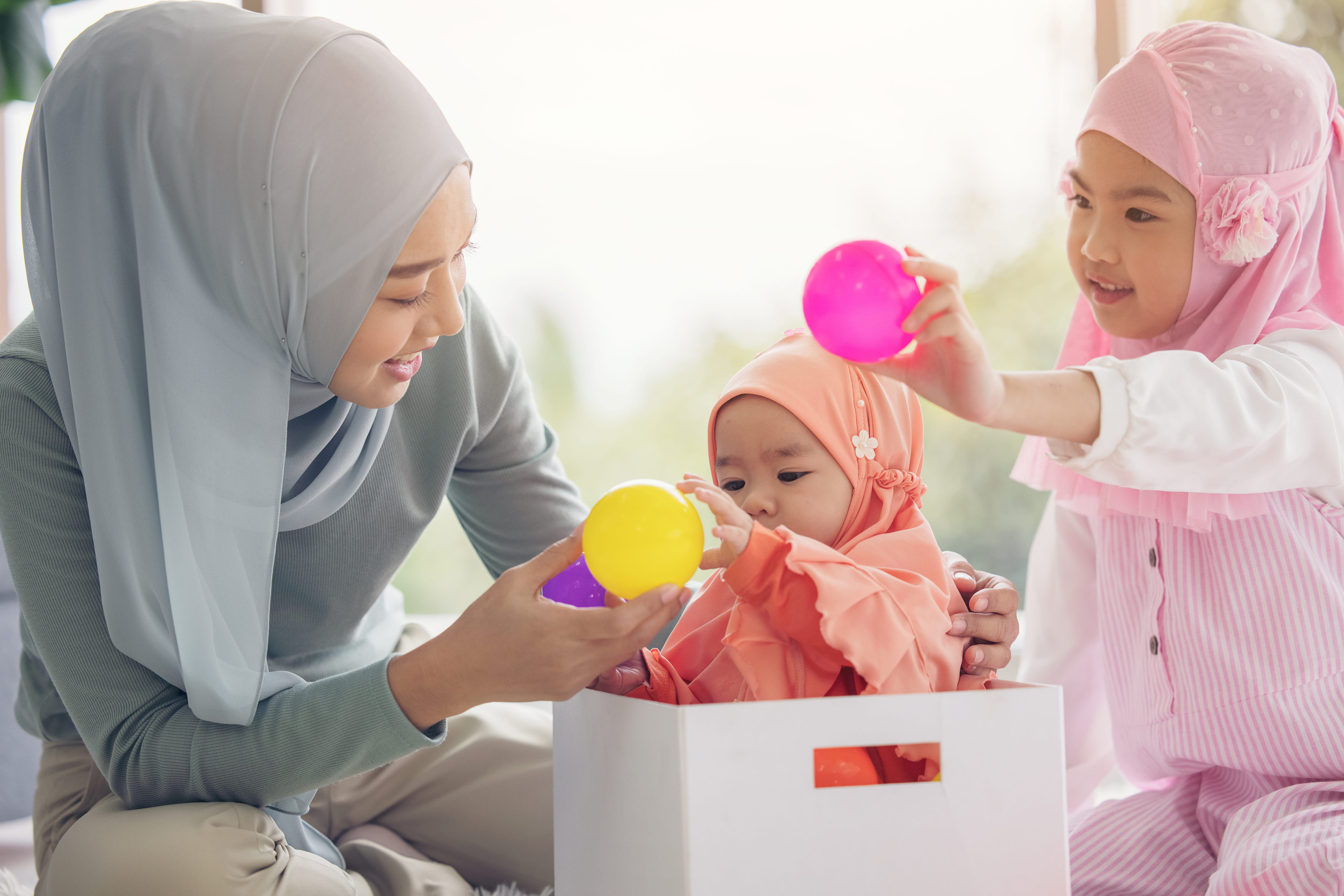 Malaysia studies post-maternity leave allowance as maternity leave complaints decline