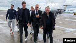 US Envoys Arrive In Moscow As Russia Continues To Pound Ukraine