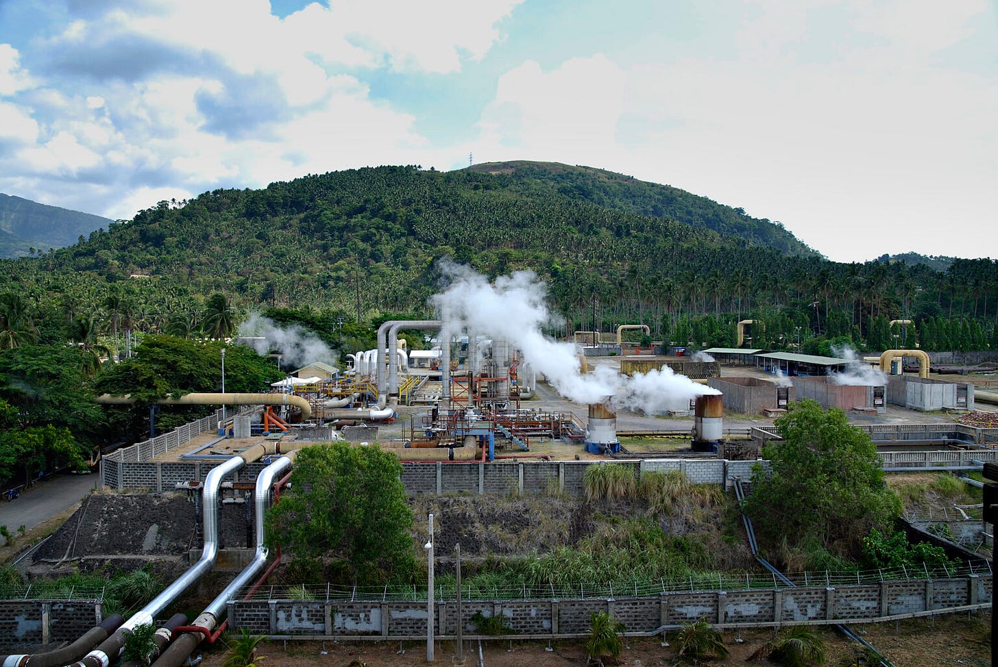 Philippine Power Crisis Gives Coal an Uncomfortable Second Life