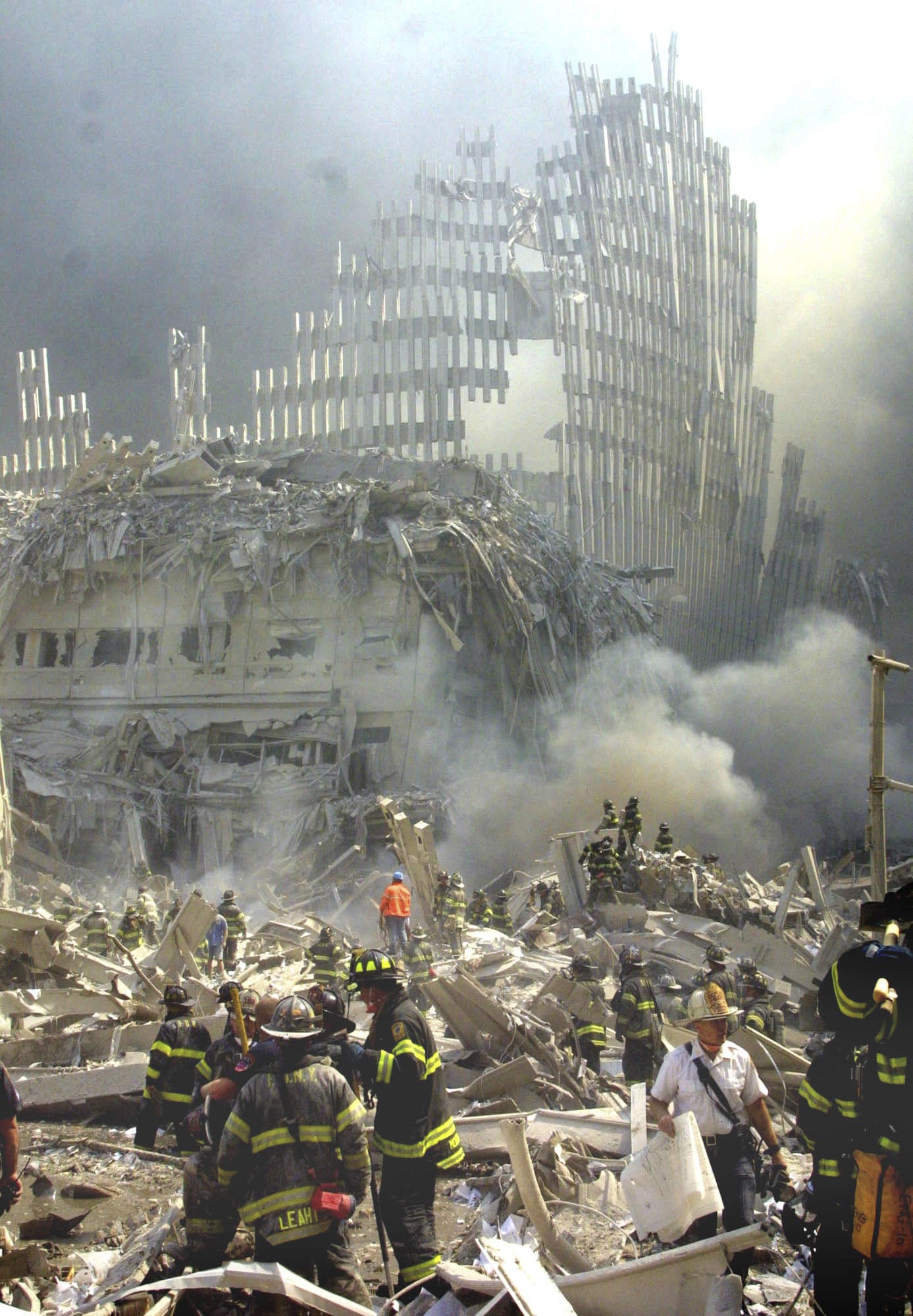 Among the Rescuers at Ground Zero, Where Lives Were Ground to Dust