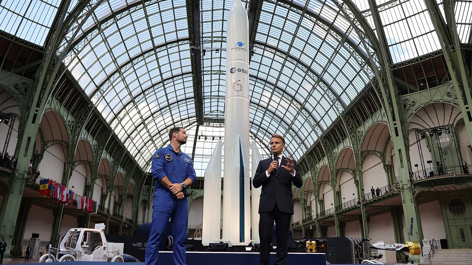 Macron, von der Leyen call for stronger European space sector amid rising security concerns