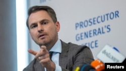 Zelenskyy Pushes For Quick Removal Of Ukraine’s Prosecutor-General Amid New Scandal