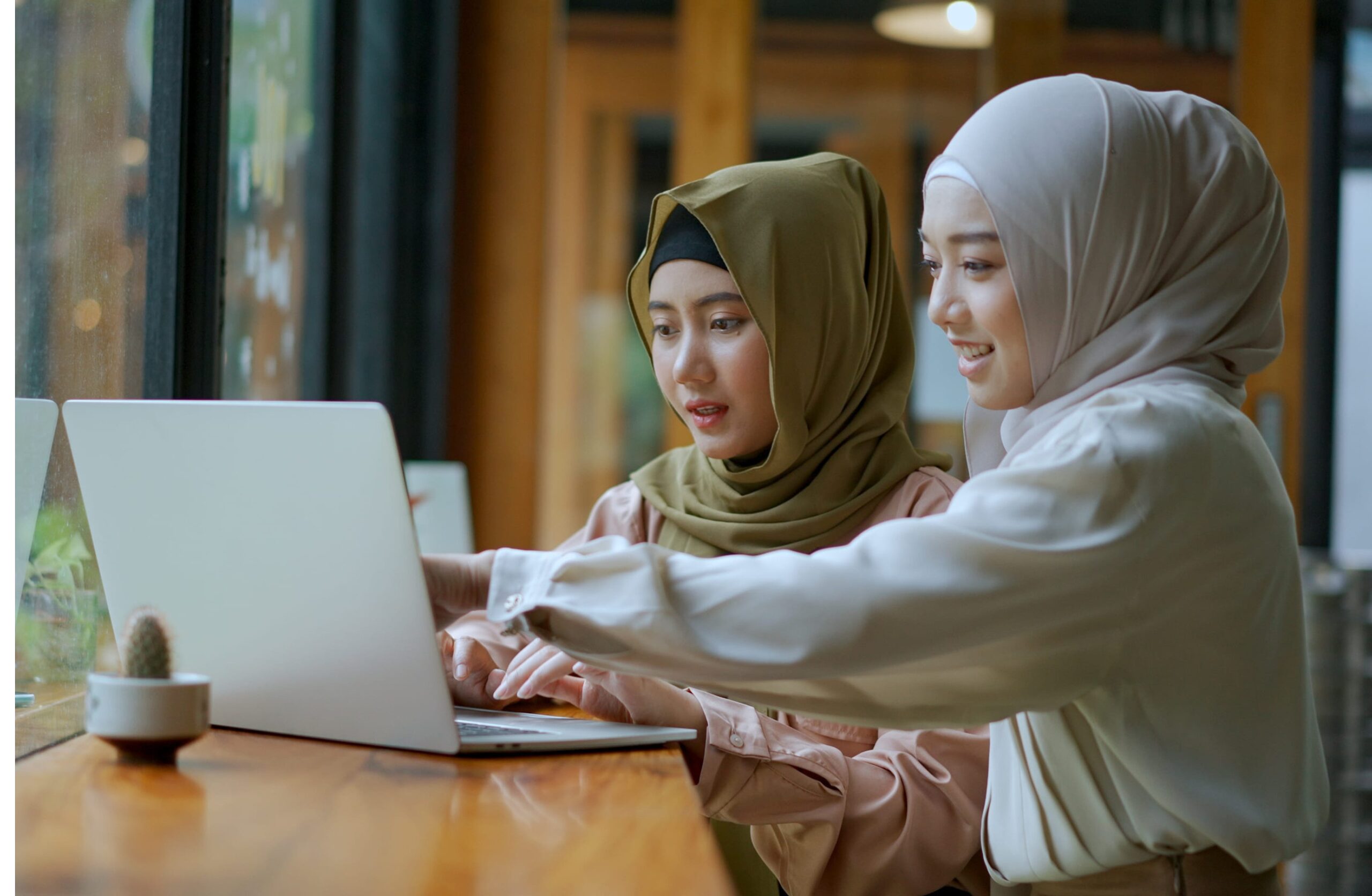Malaysia reviews RM1,700 minimum wage as cost-of-living mount