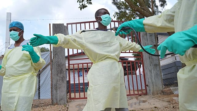 Medical teams in DRC face difficult conditions as the race to contain Ebola outbreak