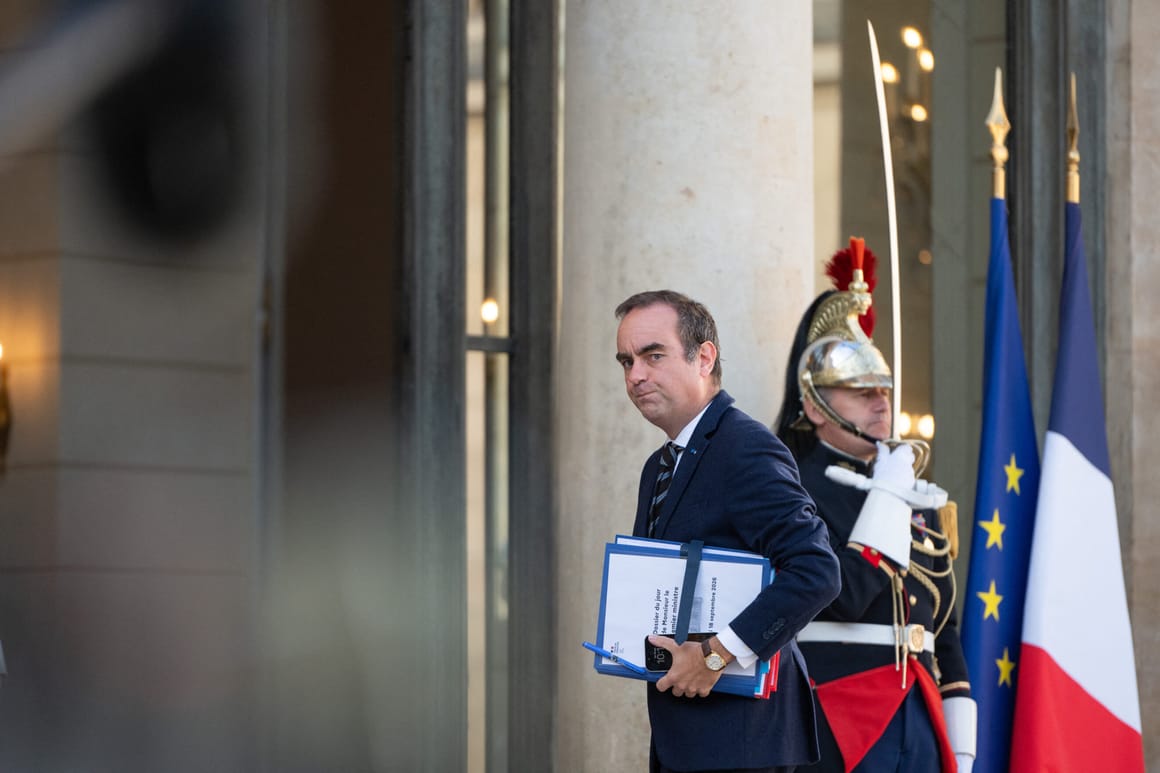 Budget : comment Matignon compte durcir l’accès des étrangers aux APL et allocations familiales