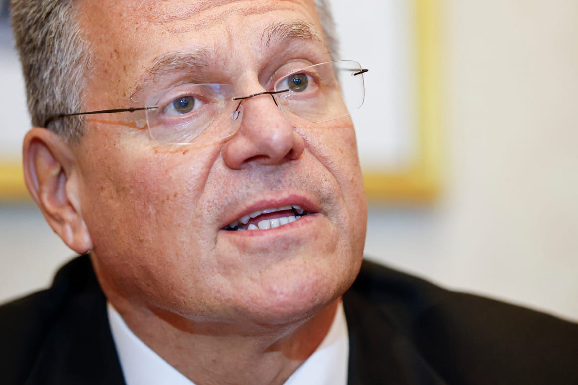 EU toughens China stance ahead of Šefčovič’s Beijing visit
