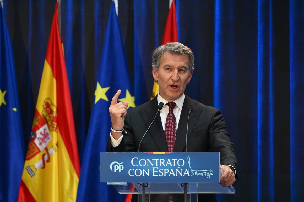 Feijóo vows conservative overhaul if he wins Spain’s Nov. 29 election