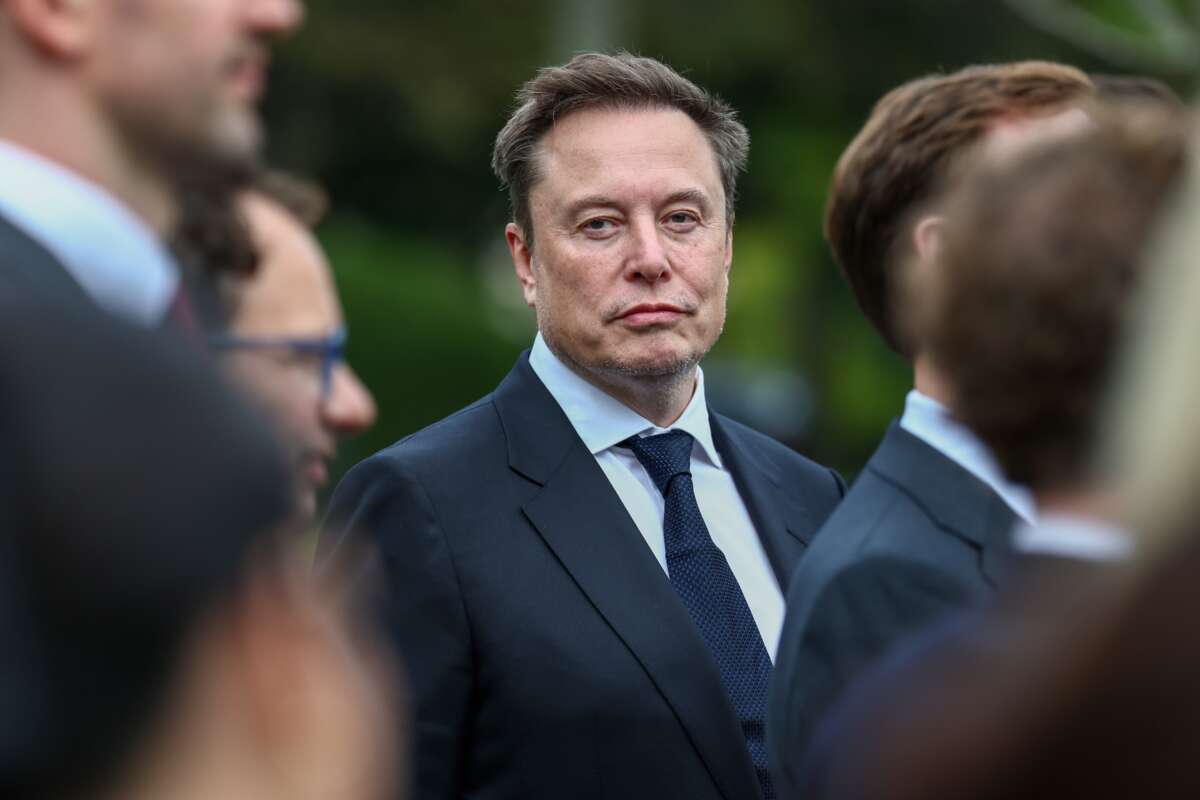 Rogers Solicits Funds to “Protect Elon” — the Biggest Political Donor in History
